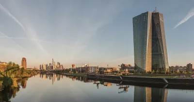 How Americans in Europe Should Invest in 2026: PFICs, Taxes